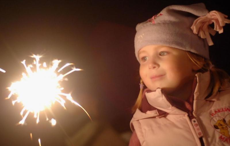 Ура, каникулы! Пиротехника, которую можно запускать с детьми - Тюмень | tyumen.salutsklad.ru